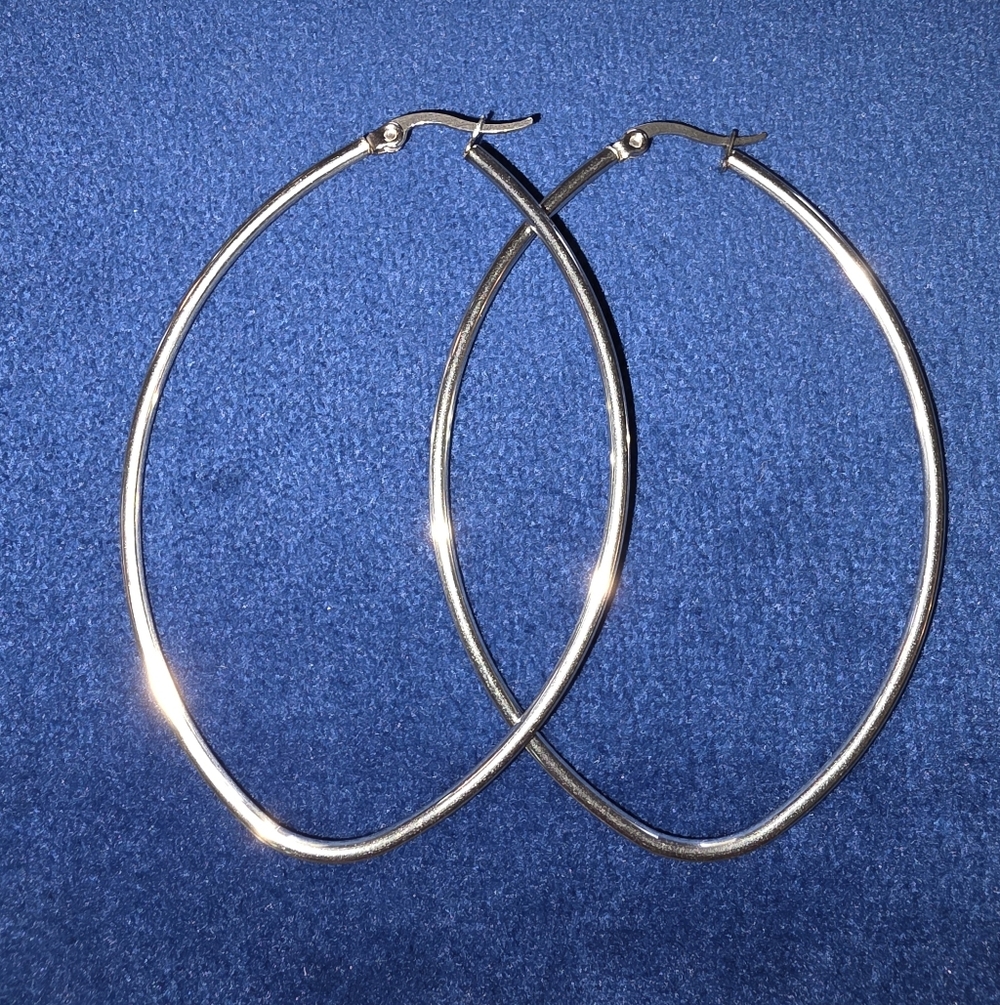 Mint Silver Oval Earrings